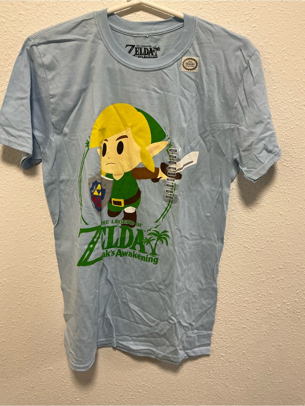 Nintendo Light Blue The Legend of Zelda Link Graphic Tee size m